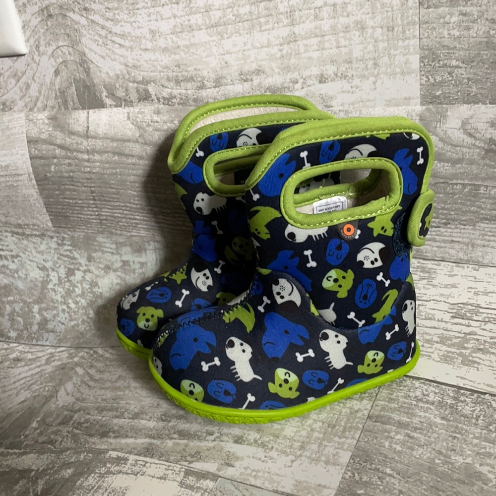Bogs - Size 6
